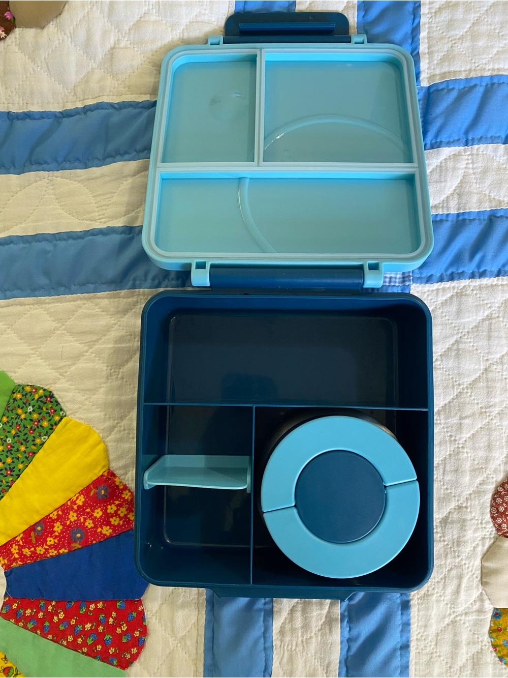 Blue Compartmentalized Lunchbox with Round thermos Container